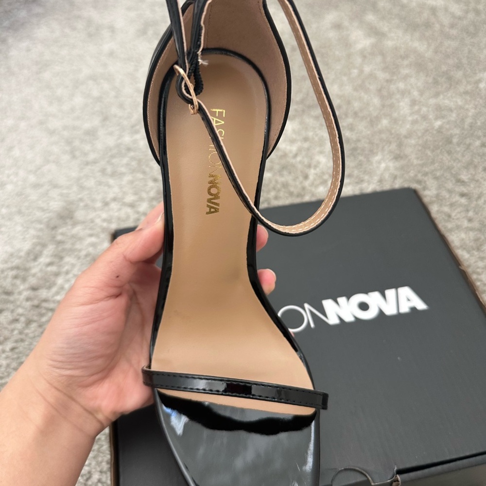Fashionnova Heels NWT - Picture 2 of 4
